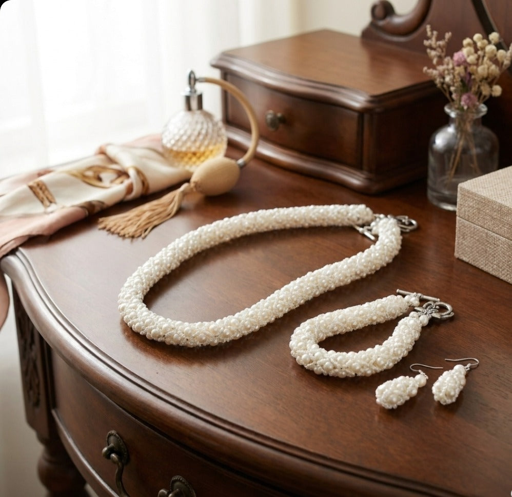 White pearl tubular set