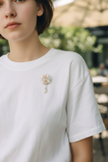 Pearl broche